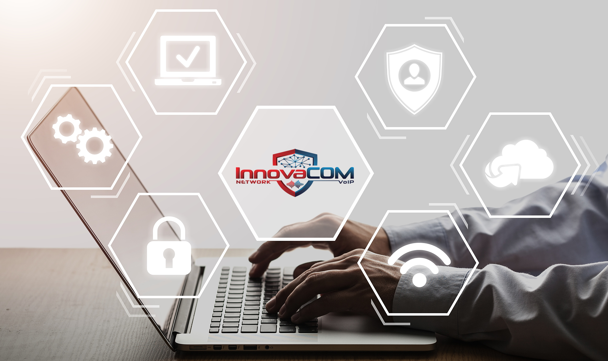 InnovaCOM